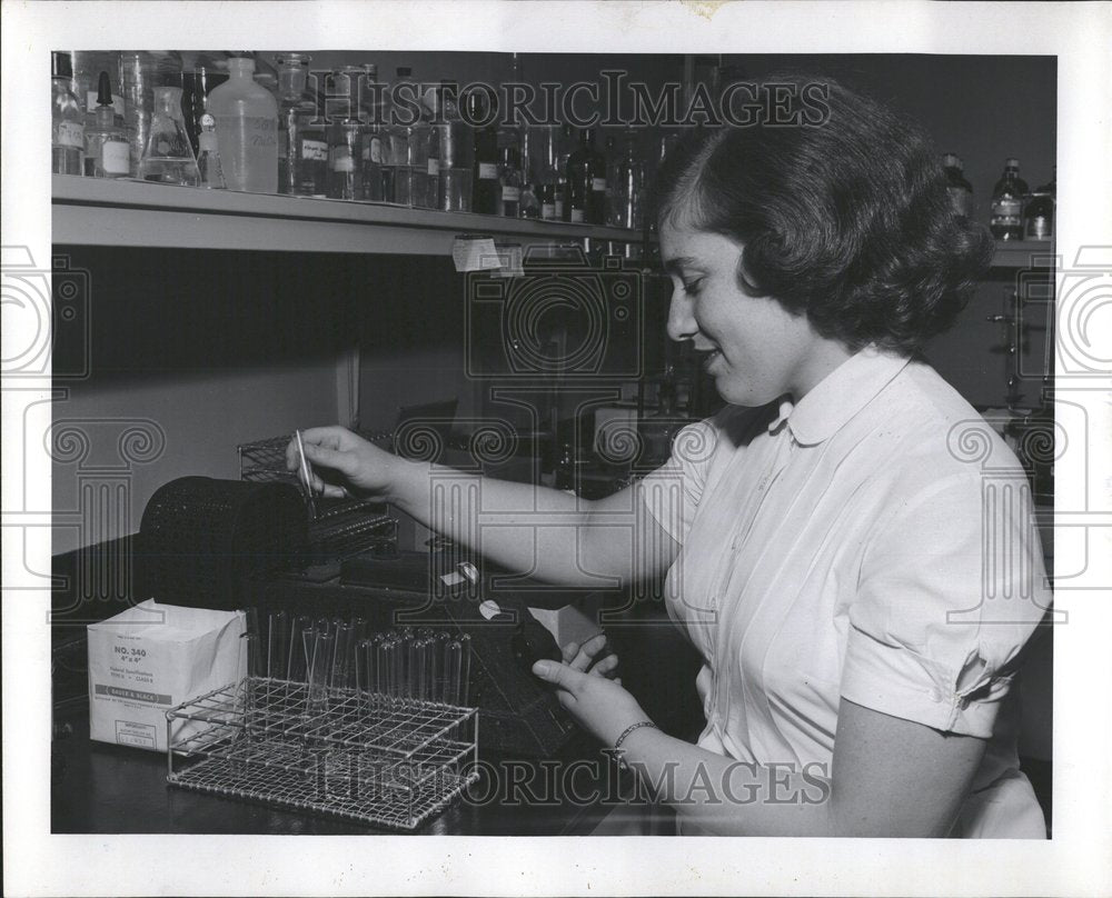 1957 Miss Joan Warshawsky Chemist Wesleylab - Historic Images