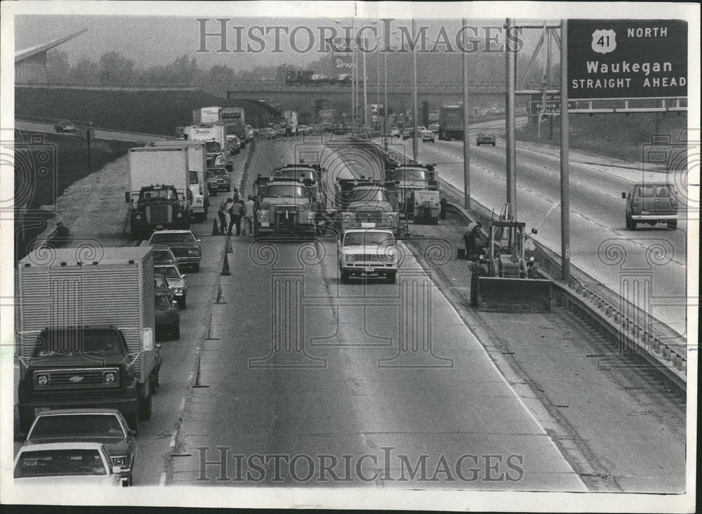 1977 Dundee Rd State Crew Lanes Traffic - Historic Images