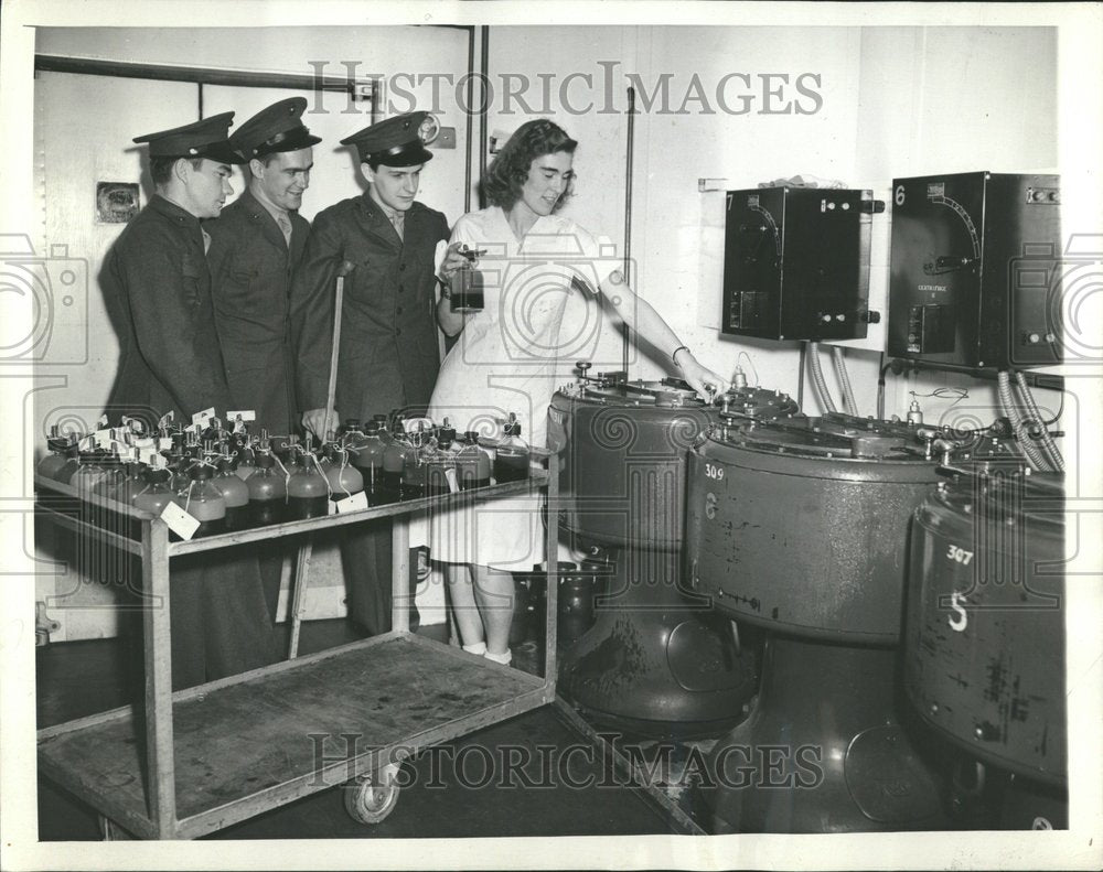 1943 Cutter Laboratories Blood Separation - Historic Images