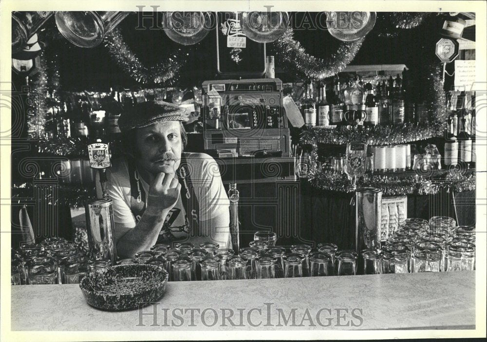 1981 Blockheads Pub Iriving Park Patrons - Historic Images