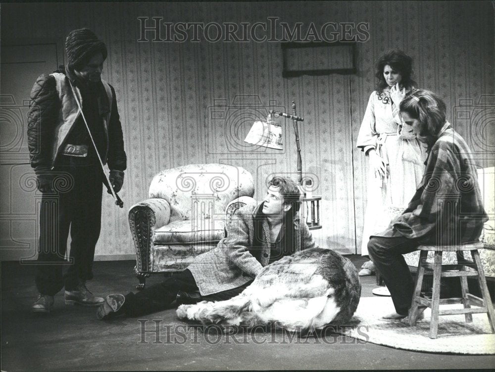 Amanda Plummer Ann Wedgeworth Lie Mind Hunt - Historic Images