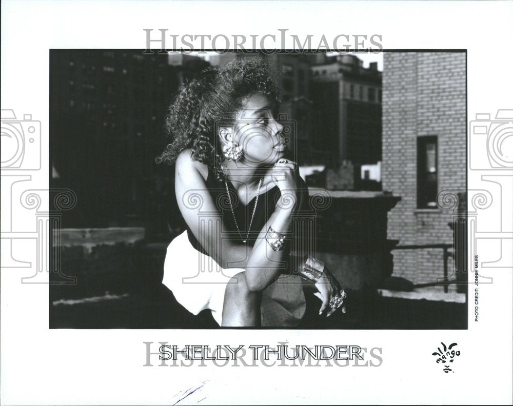 1991 Shelly Thunder Musician - Historic Images