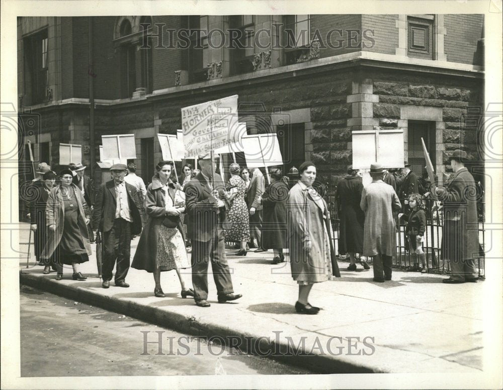 1938 Peacefully   Resolution Chicago - Historic Images