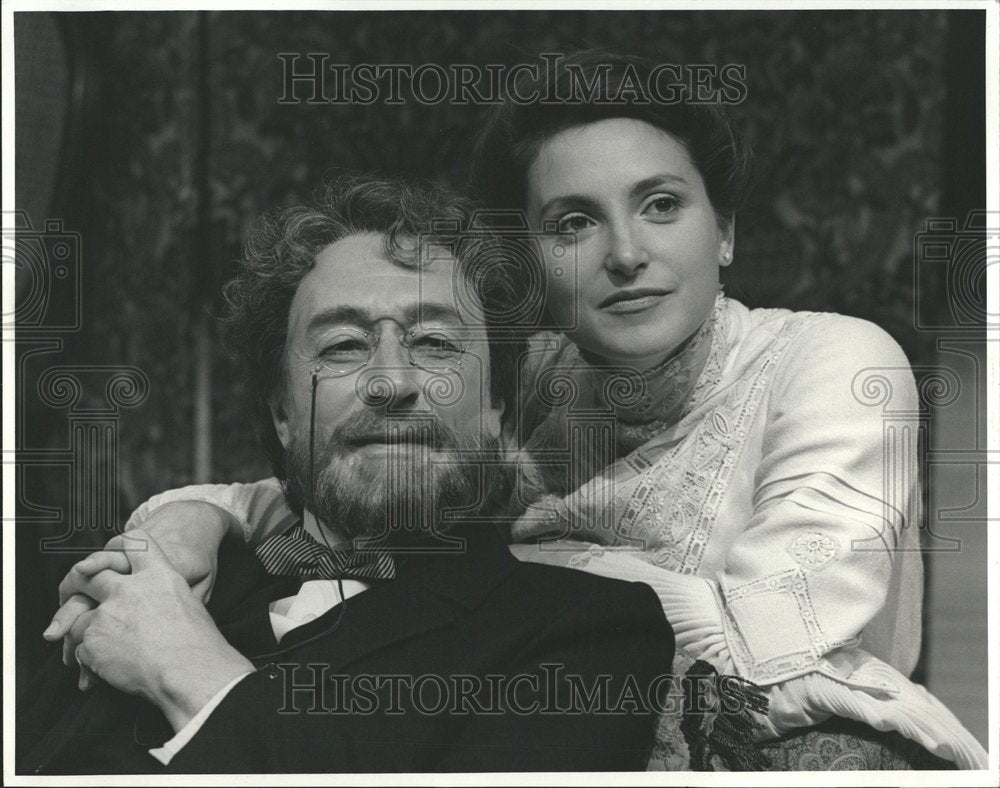 1987 John Neville Lucy Peacock Anton Olga - Historic Images