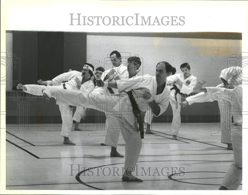 1987 Jim Devouna Karate Class Frontier Park - Historic Images