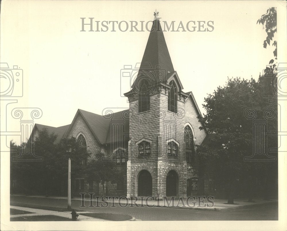 1999 St Peter Evangelical Church Forest - Historic Images