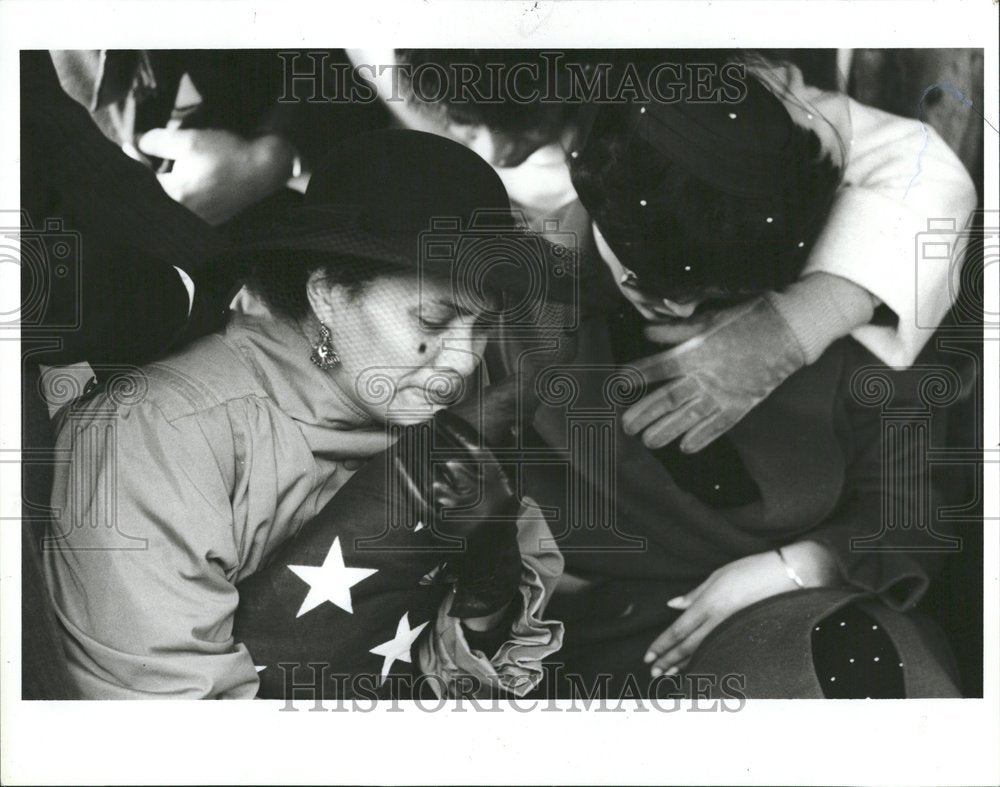 1986 Mark Radden Police Officer Slain - Historic Images