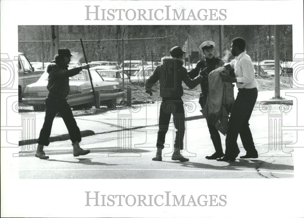 1983 Street Arrest Broad way Rape Suspect - Historic Images