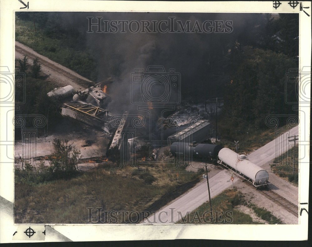 1989 Derailed Cars Explode In Freeland, MI - Historic Images