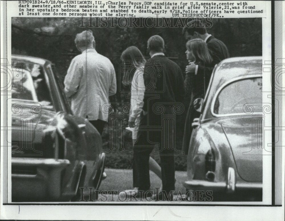 1966 Charles Percy and Family in mourning - Historic Images