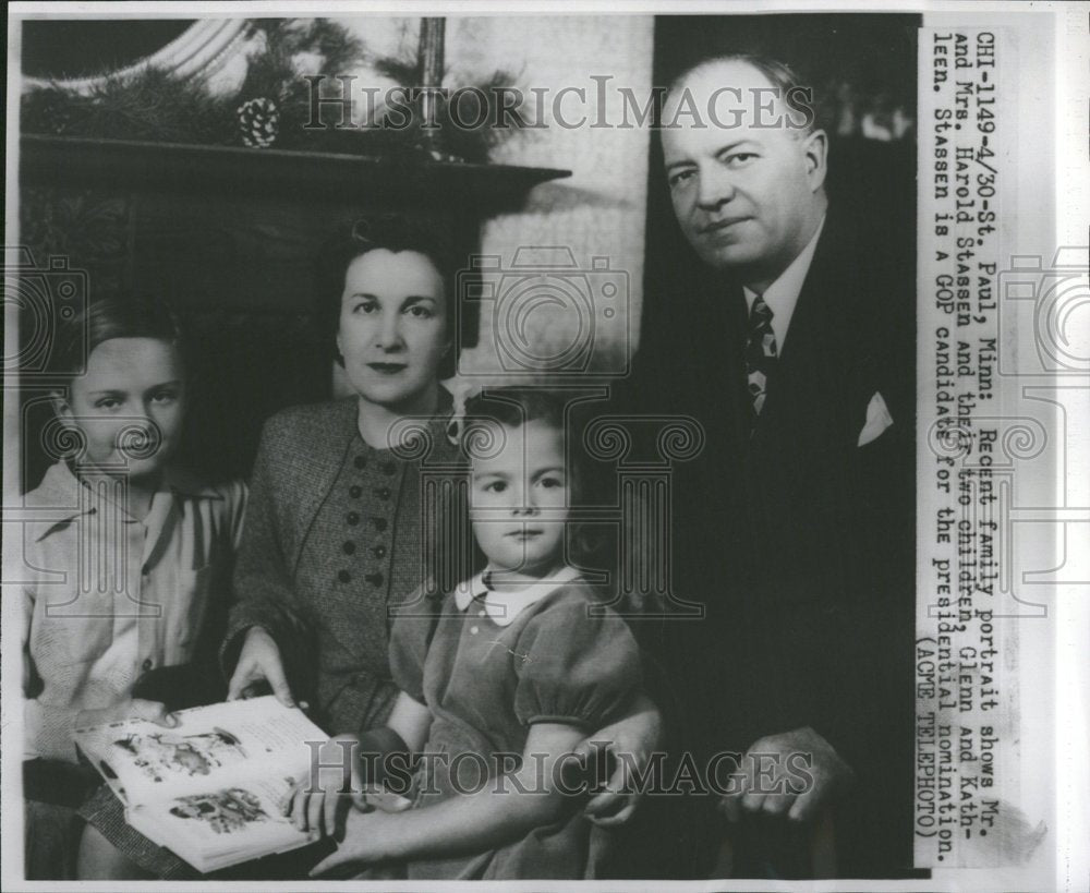 1948 Portrait of Harold Stassen &amp; Family - Historic Images