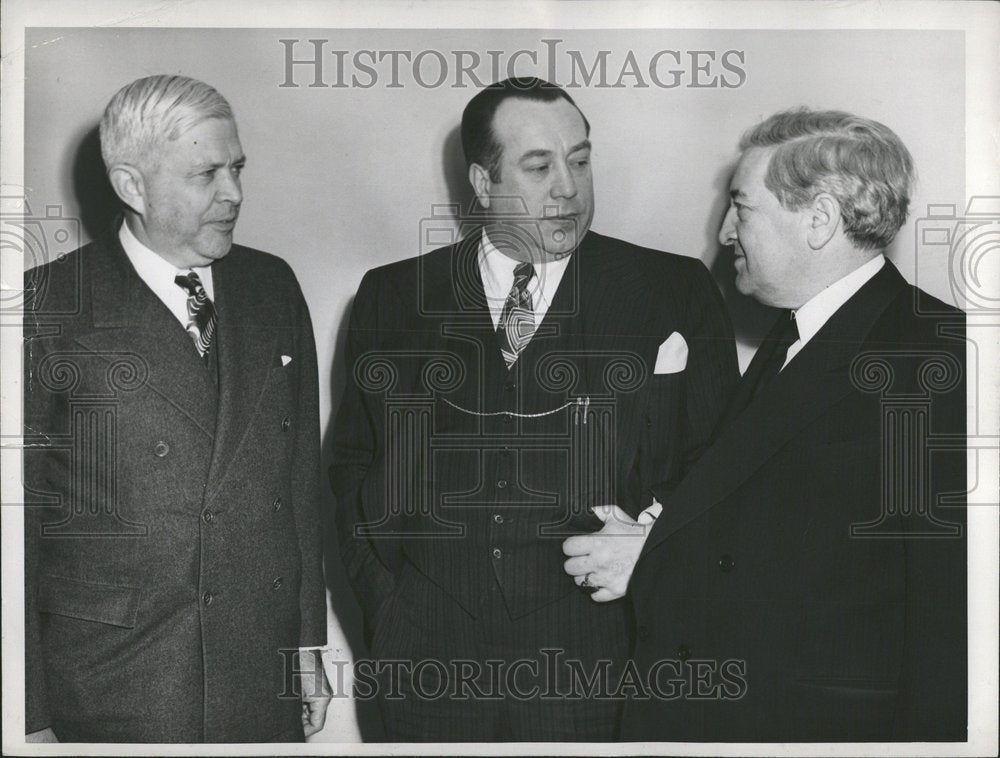 1946 R J Thomas UAW CIO PresidentC E Wilson - Historic Images