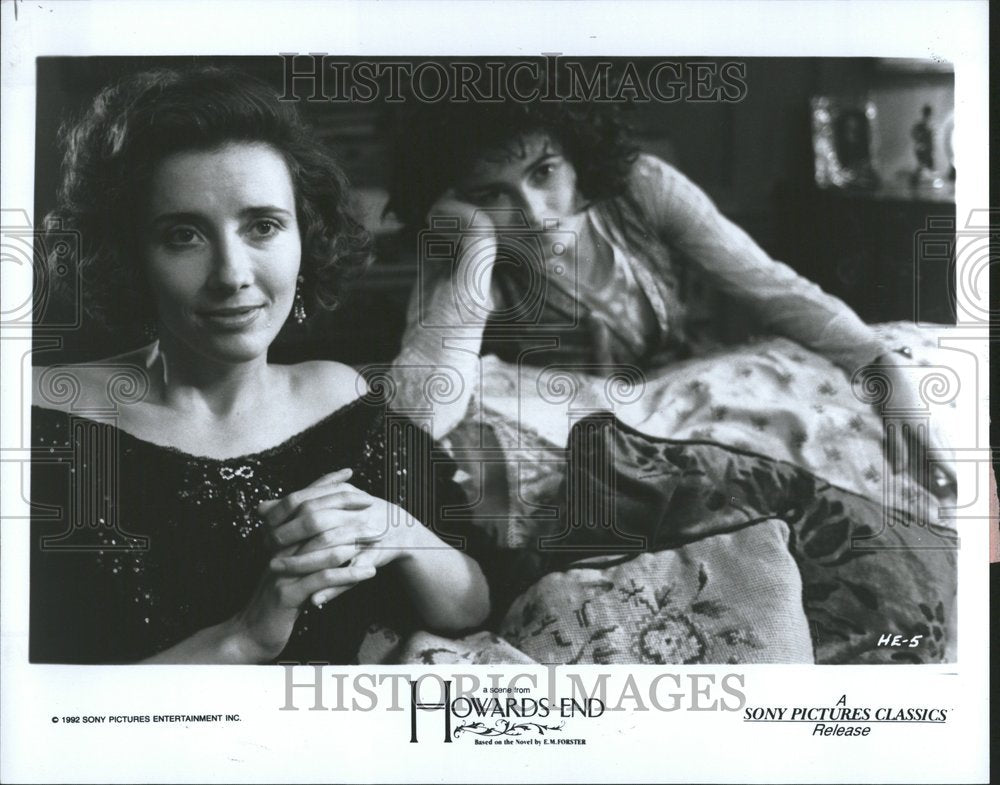 1992 Emma Thompson and Helen Schlegel - Historic Images