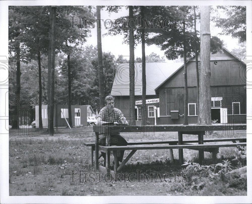 1957 Press PhotoBusiness Manager Theatre Sorrounding - Historic Images