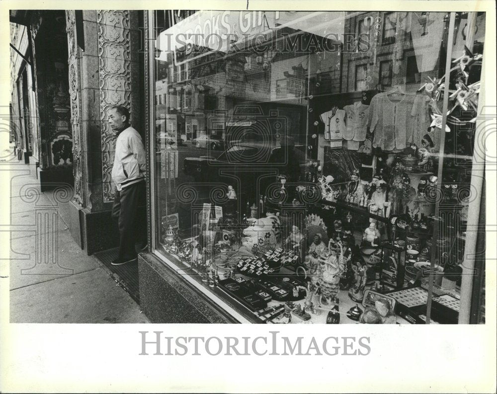 1983 Chainatwon Gifts Tourist Shop WFNT Inc - Historic Images