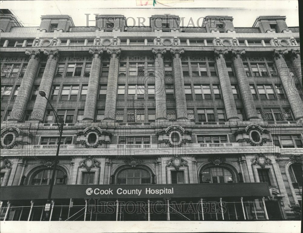 1990 Cook County Hospital Building - Historic Images