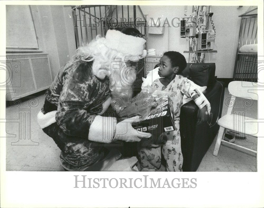 1988 John Stroger Red Suit Jolly Old Cook - Historic Images