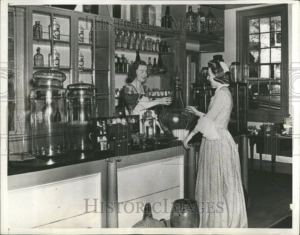 1941 When a Drugstore as a Drugstore - Historic Images