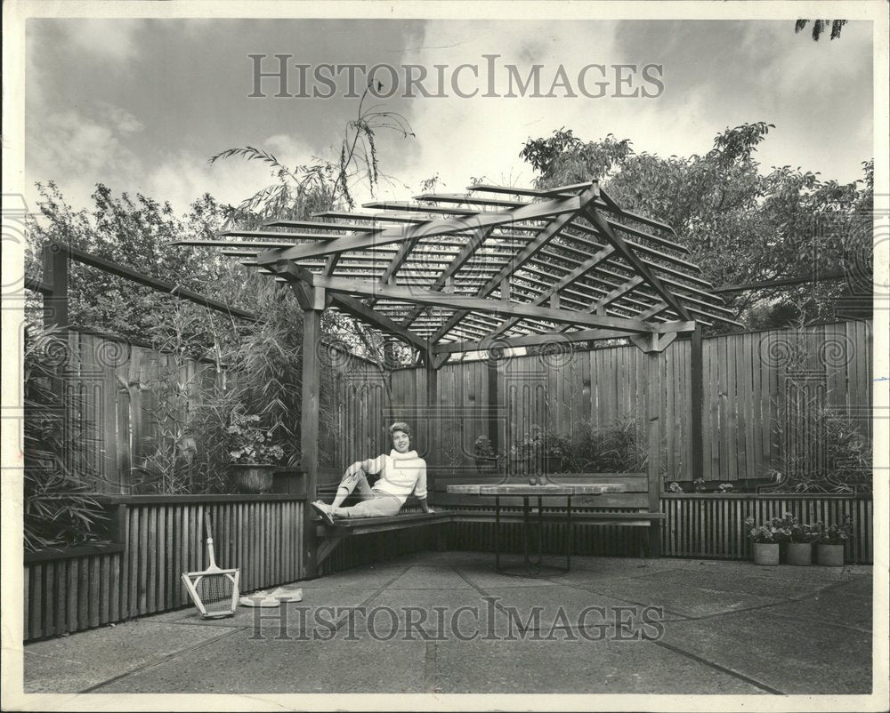 1962 Patio B Real Estate - Historic Images