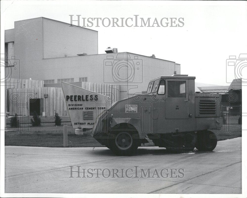 1972 Peerless Division American Cement Corp - Historic Images