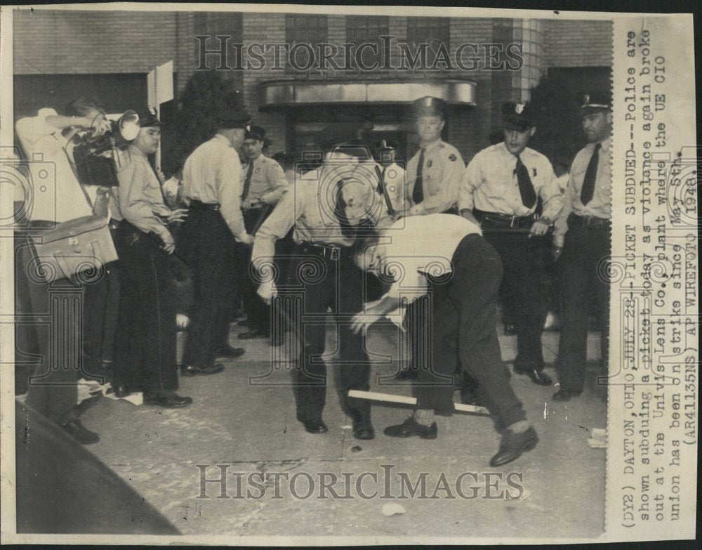 1948 Picket subduing Univis Leans Police - Historic Images