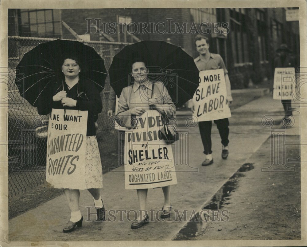 1949  Dryden Rubber Co Strike - Historic Images