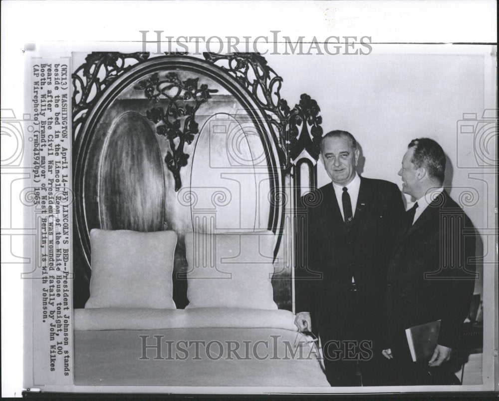 1964 White House Lincoln Bed Room Johnson - Historic Images