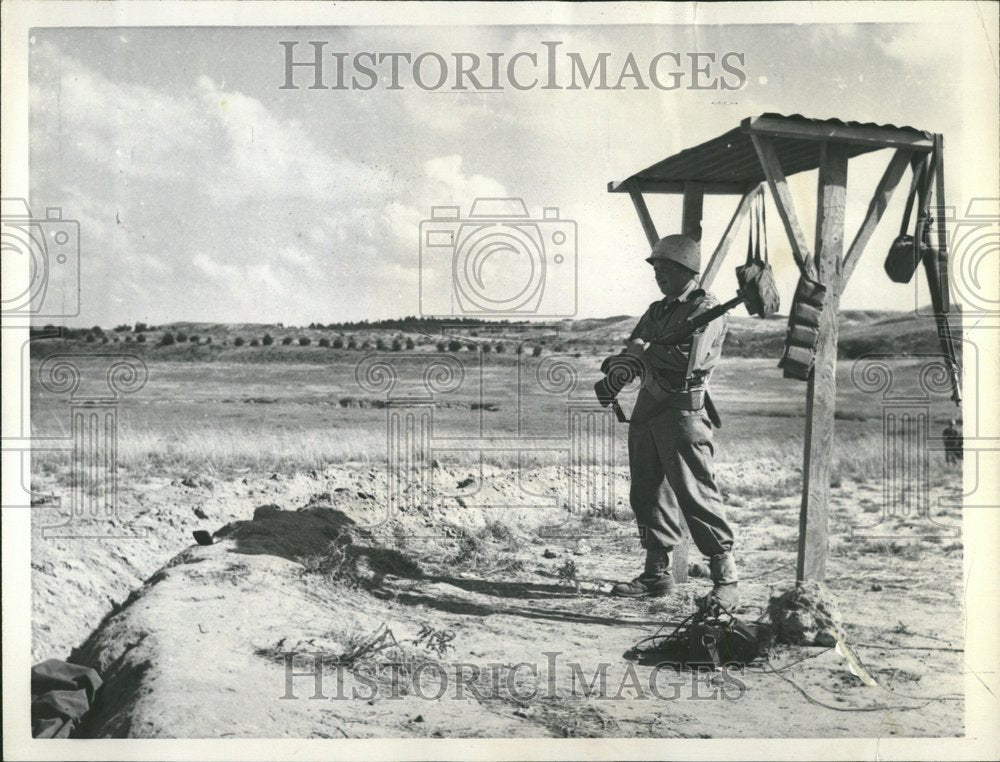 1957 Henry Sperring United Nations - Historic Images