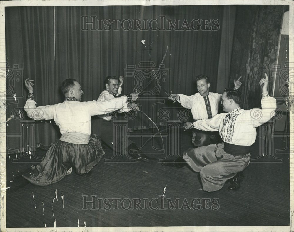 1949 Dance Rehearsal Ukrainian Arts Club - Historic Images