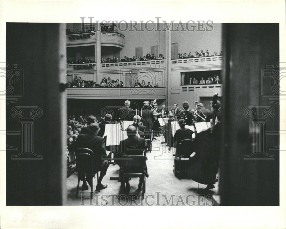 1971 Chicago Symphony In Belgium Backstage - Historic Images