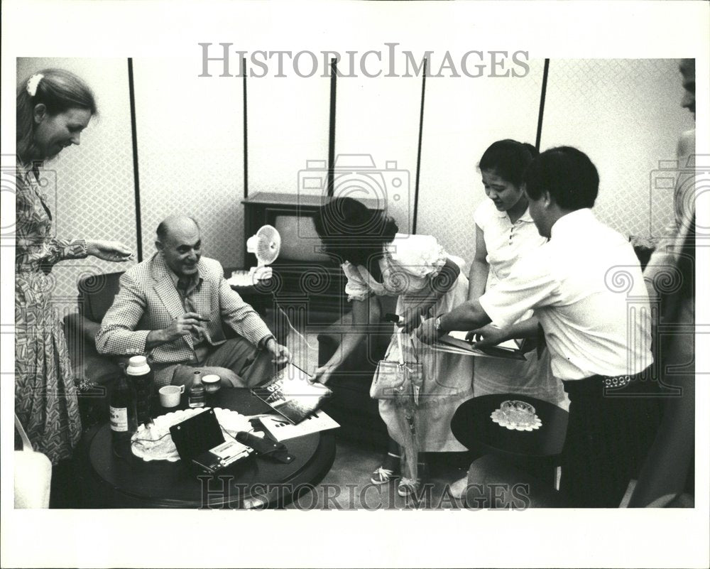 1977 Japanese Schoolgirls Love Symphonies - Historic Images