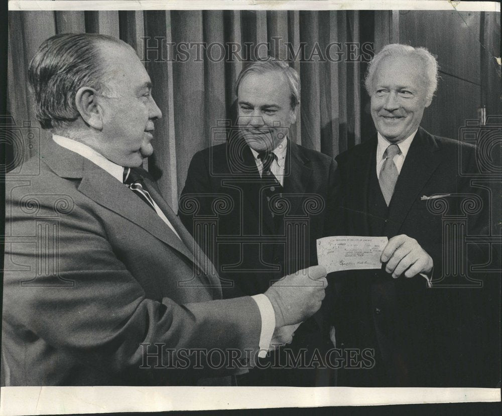 1974 Chicago Mayor Hands Orchestra Check - Historic Images