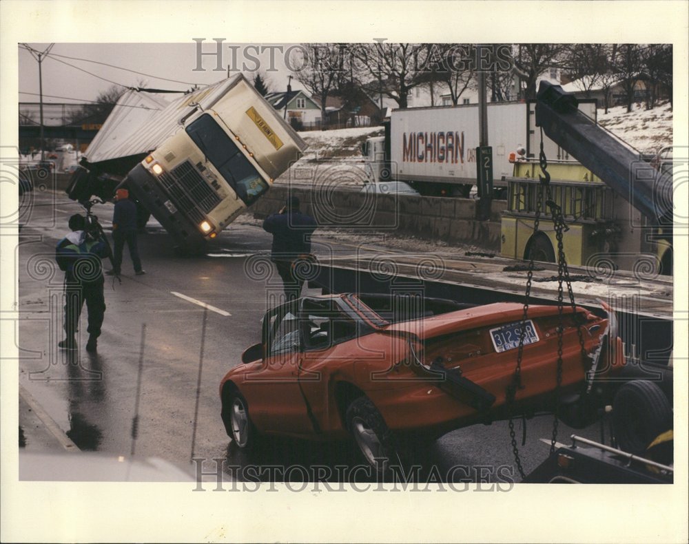 1996 Detroit Michigan Accident Scene - Historic Images