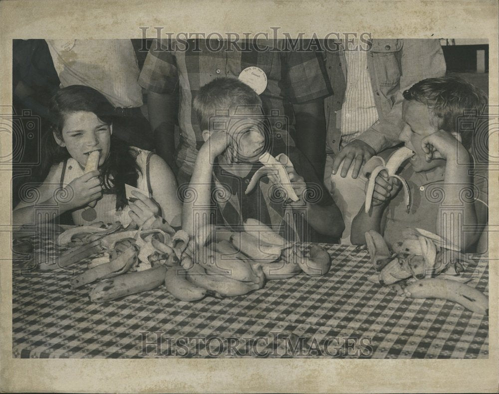 1968 Annual Banana Eating Contest Free Fair - Historic Images