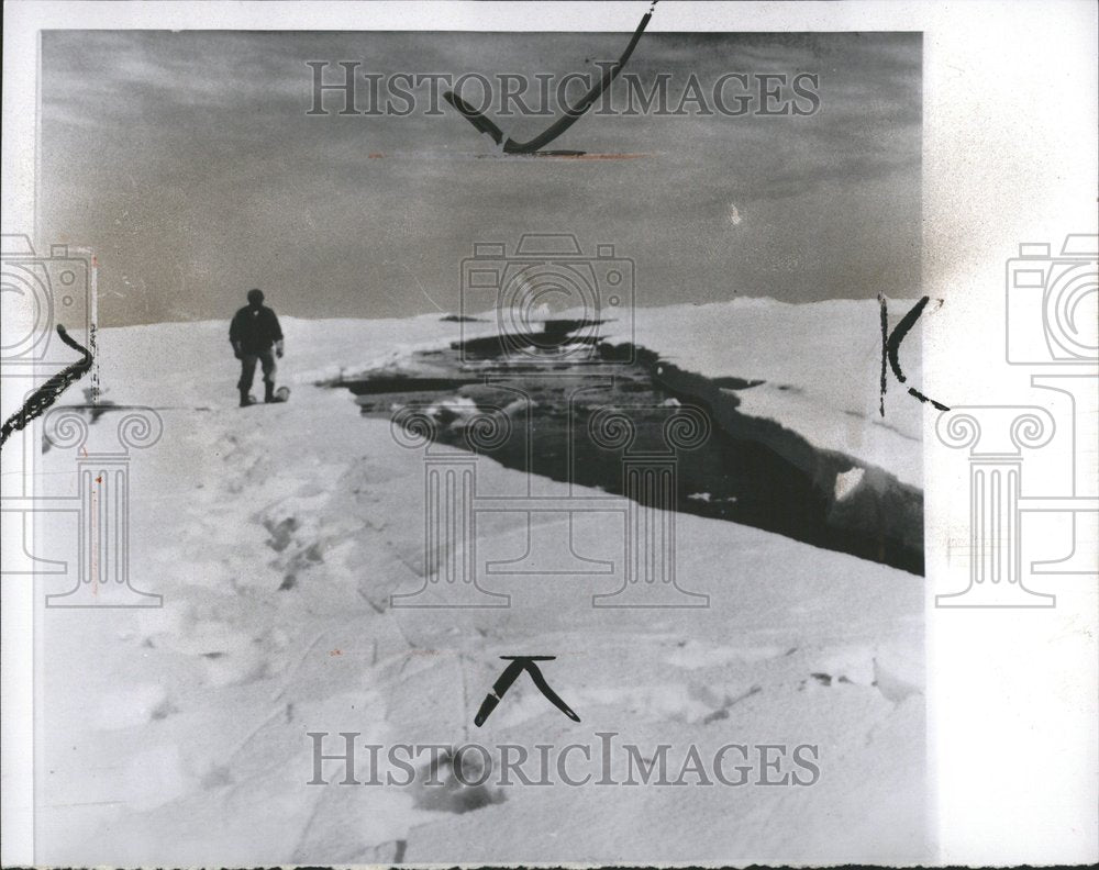 1958 Arctic Man Snow - Historic Images