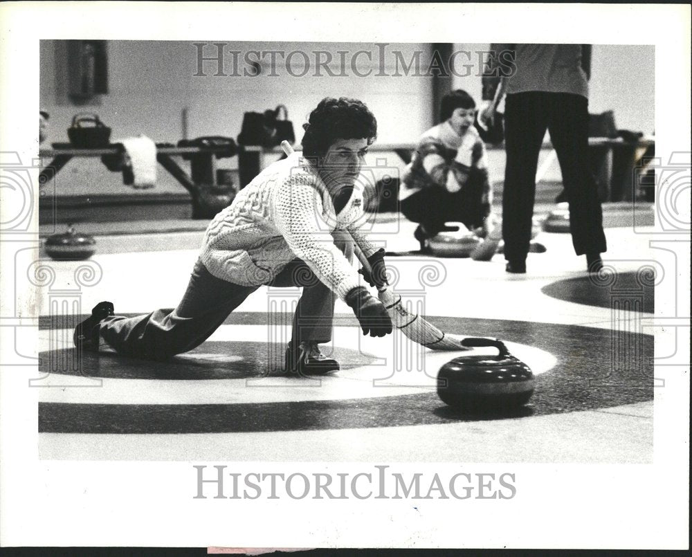 1980 Marjorie Babcock Game  WAllaceburg Ont - Historic Images