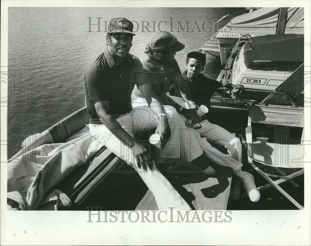 1982 Olli Syreldia Darron Boat Sayida - Historic Images