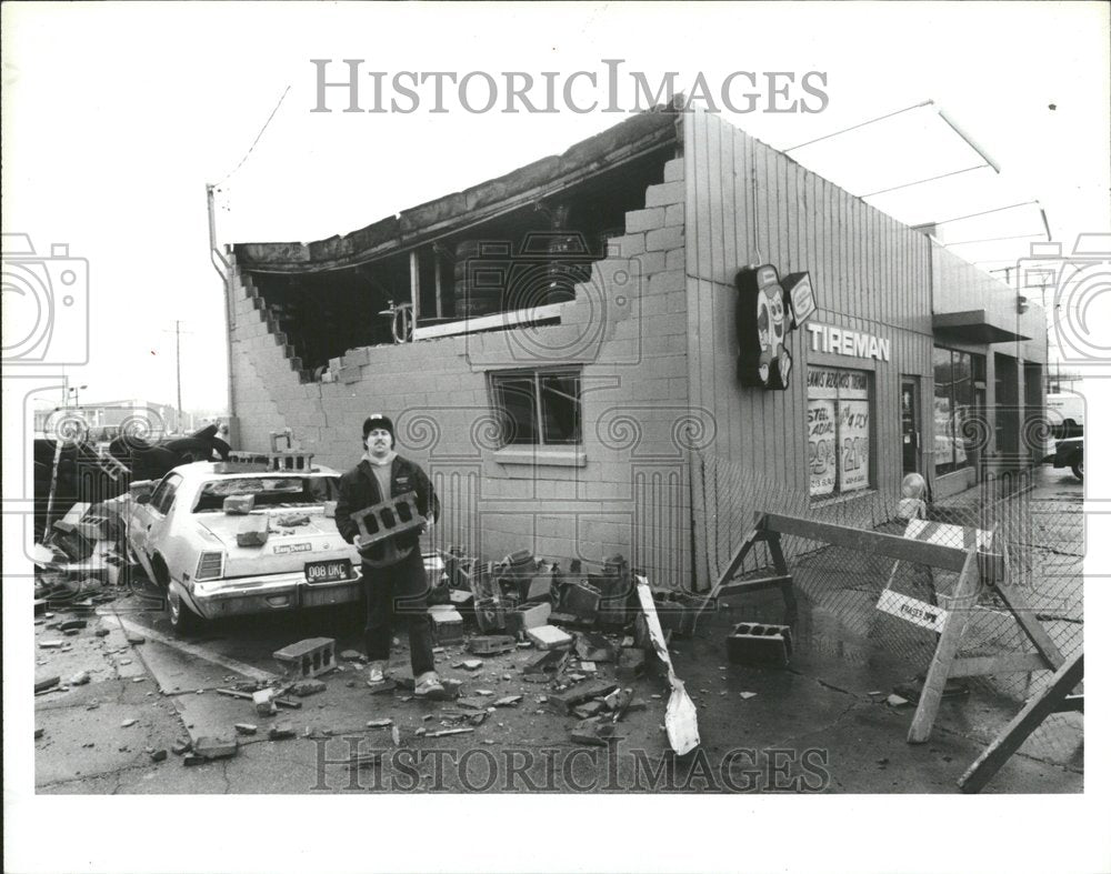 1985 Storm State Body Atmosphere Surface - Historic Images