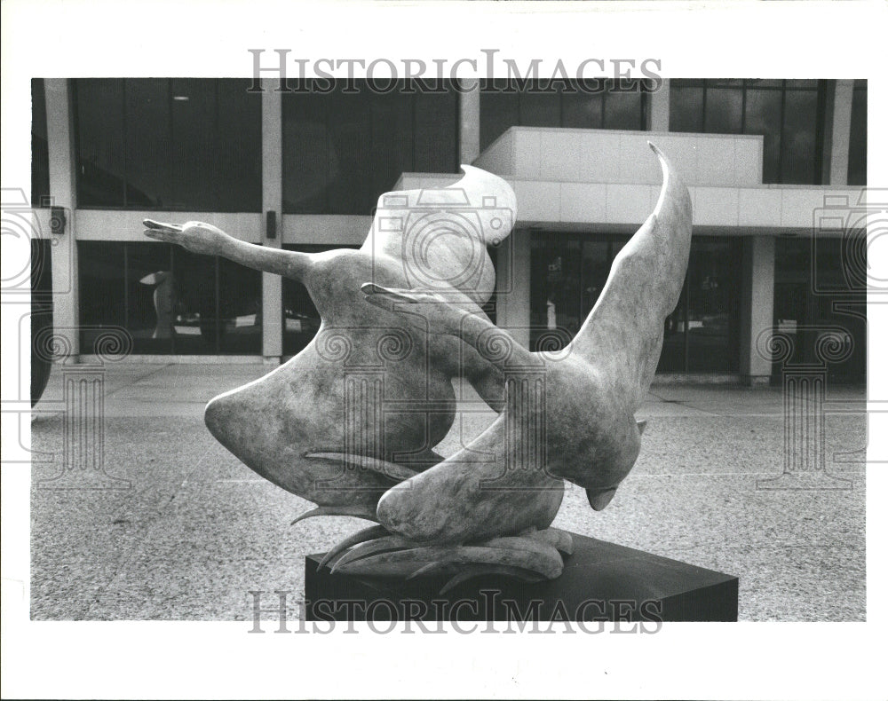 1989 Marshall Fredericks Sculptor - Historic Images