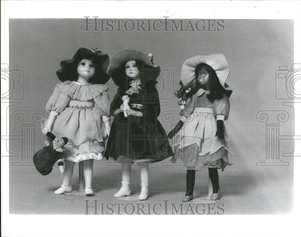 1985 Dolls - Harper. - Historic Images