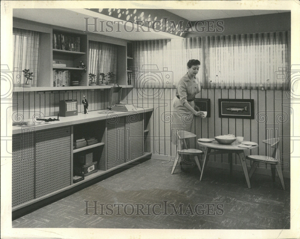 1961 Family Room Design Fashion Decor - Historic Images