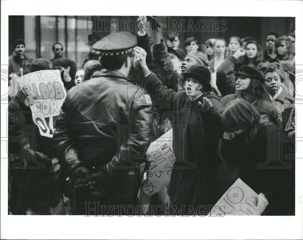 1991 Students from Lincoln park H.S. rally - Historic Images