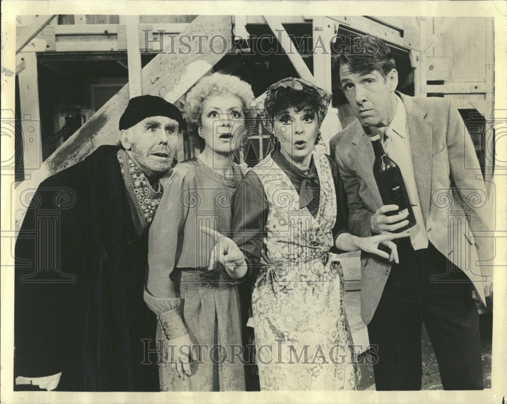 1985 Noises Off/Play/Michael Frayn/England - Historic Images