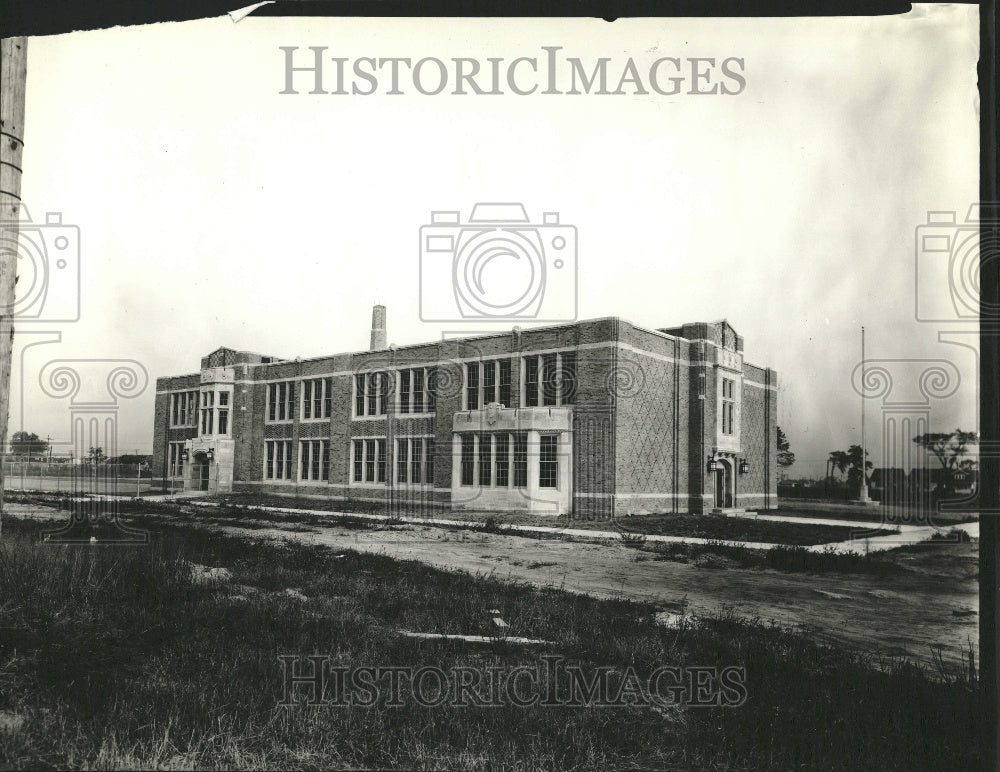 1935 Columbus School Building Detroit - Historic Images