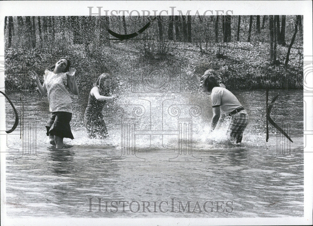 1973 Kensington Park - Historic Images