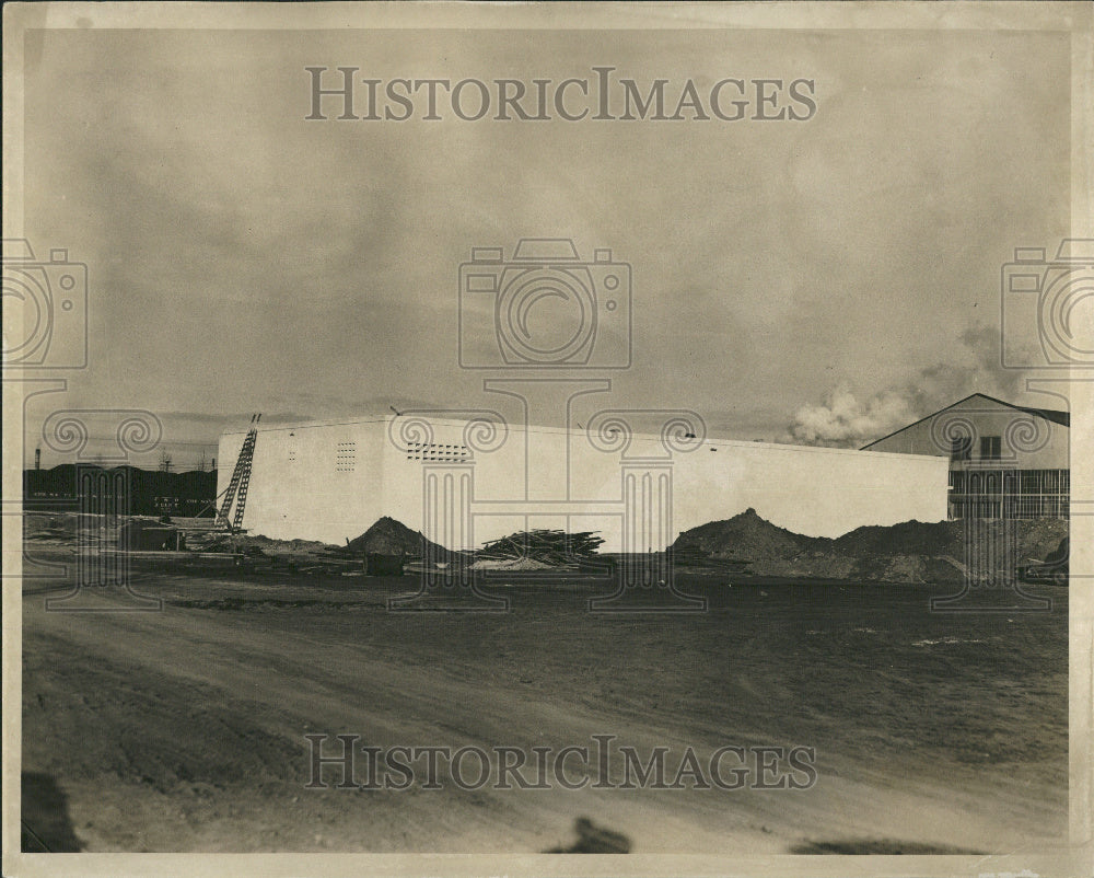 1942 National Guard building - Historic Images