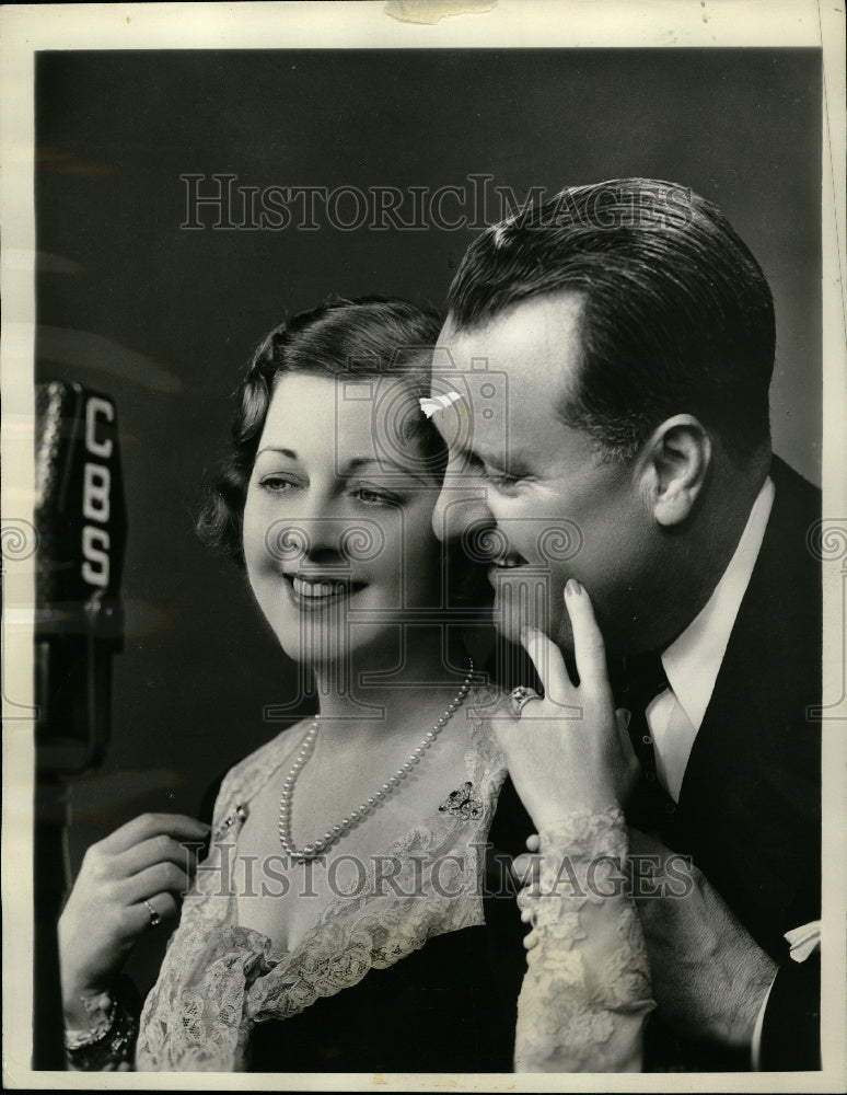 1935 Julia Sanderson Frank Curmit Radio - Historic Images