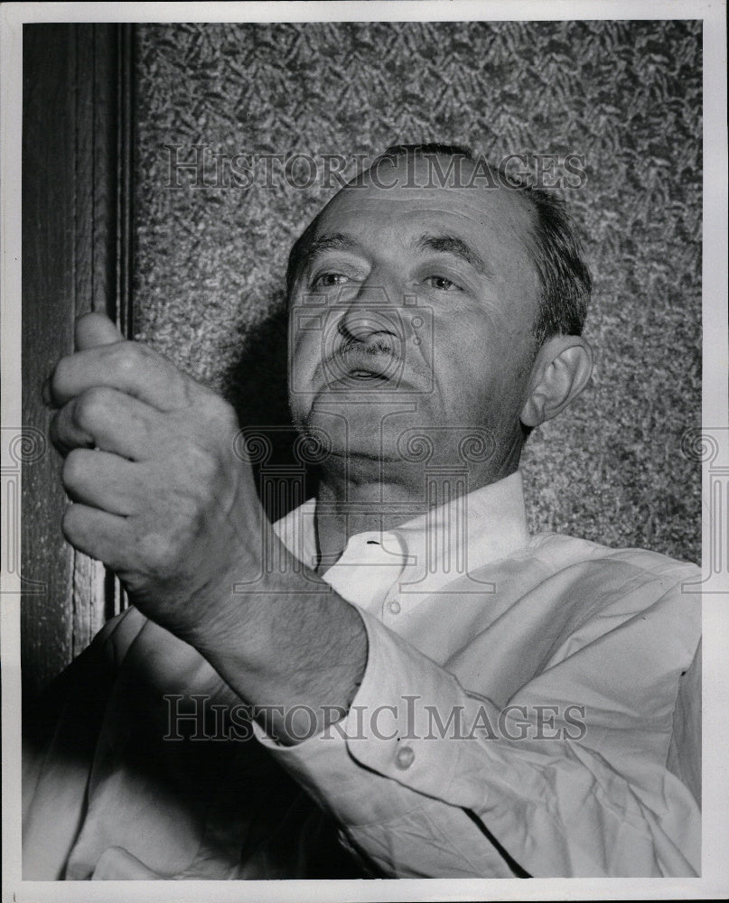 1954 William Jacobs Swindling Charges - Historic Images