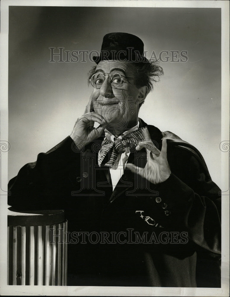 1957  person looking like comedian - Historic Images