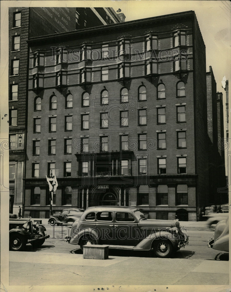 1936 YWCA Hotel Michigan - Historic Images